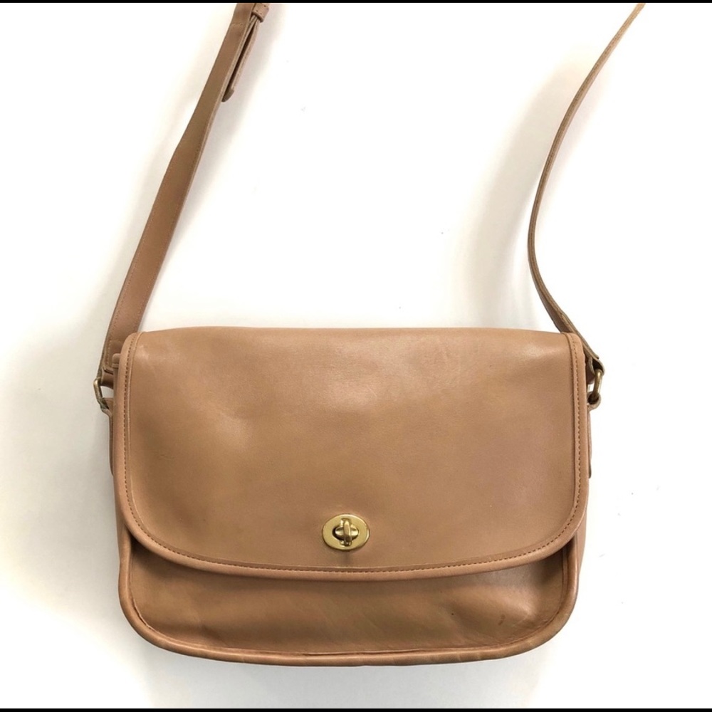 Authentic Coach City Crossbody Bag in Putty